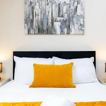 The Berriman Collection Stylish Apartment Sleeps 3 Cardiff Exterior photo