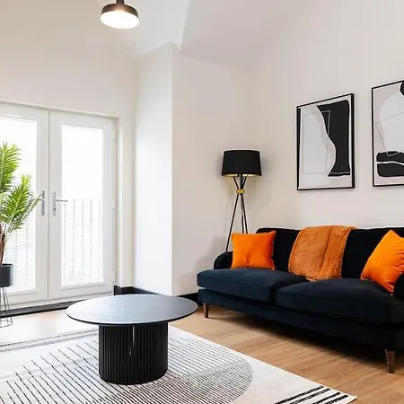 The Berriman Collection Stylish Apartment Sleeps 3 Cardiff Exterior photo