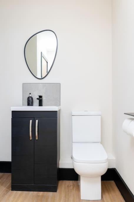 The Berriman Collection Stylish Sleeps 3 Cardiff